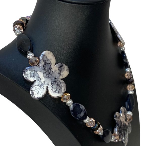 Handmade One of a Kind Grey and Pink Beaded Flower Necklace - Picture 4 of 7